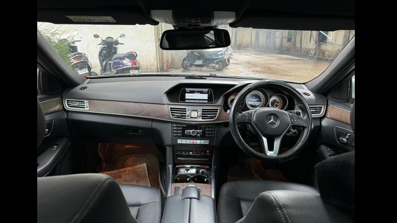 MERCEDES, E-Class - E 200