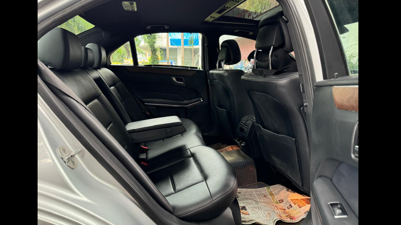 MERCEDES, E-Class - E 200