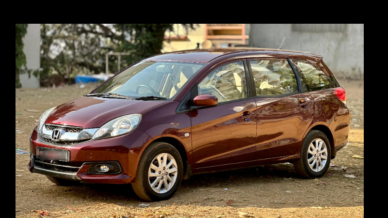 Used HONDA Mobilio V in Mumbai