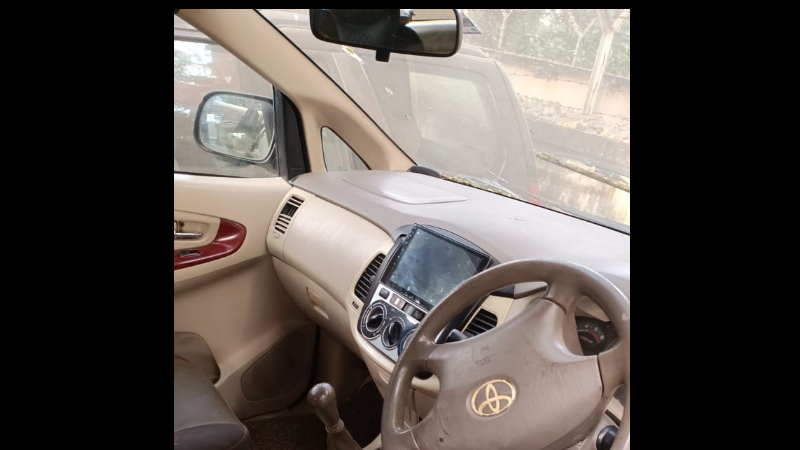 Used TOYOTA Innova in Mumbai