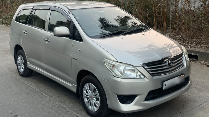Used TOYOTA Innova G in Mumbai