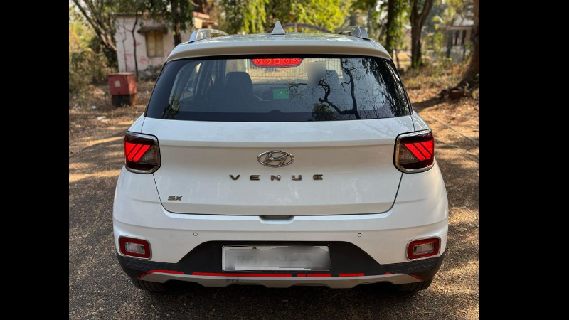Used HYUNDAI Venue 1.6 SX in Mumbai