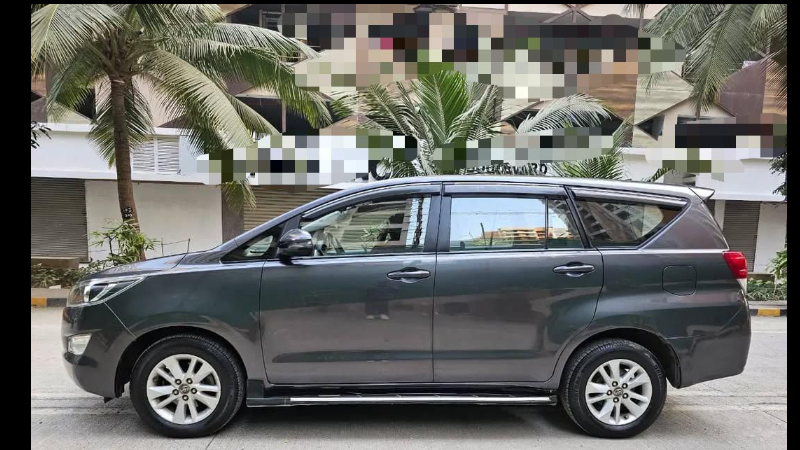 Used TOYOTA Innova CRYSTA 2.4 GX in Mumbai