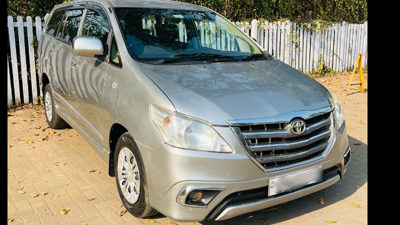 Used TOYOTA Innova GX in Mumbai
