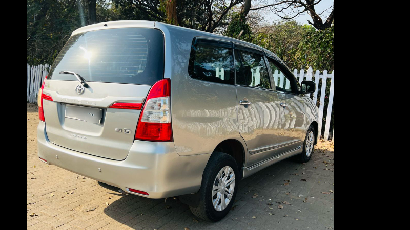 Used TOYOTA Innova GX in Mumbai