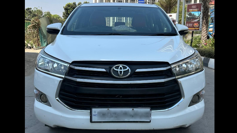 TOYOTA, Innova - CRYSTA 2.4 G