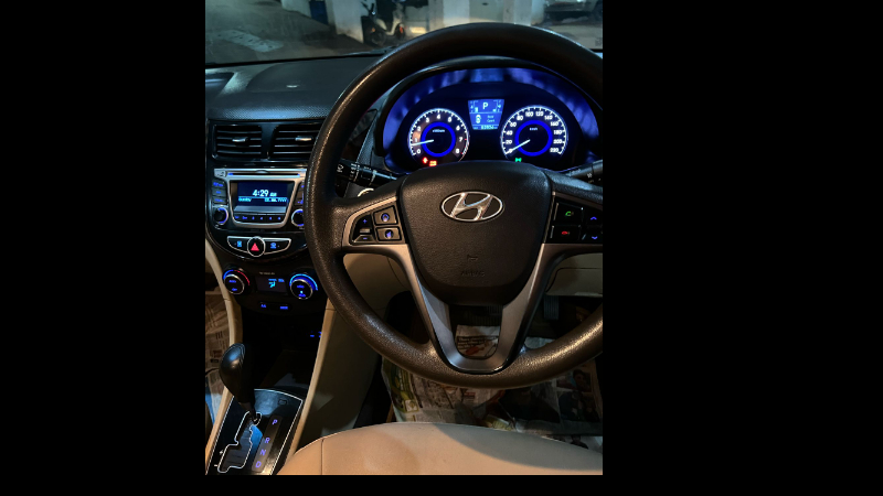 HYUNDAI, Verna - 