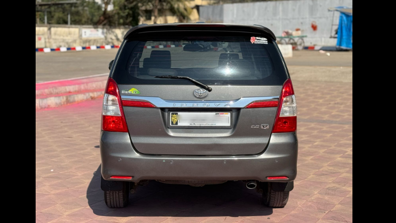 Used TOYOTA Innova VX in Mumbai