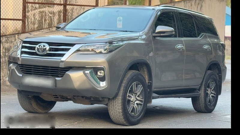 Used TOYOTA Fortuner 4x2 in Mumbai